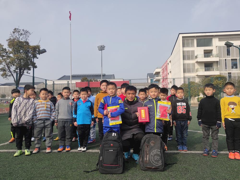 ac6ecbc3804e4b41bbb2d64937b9cbaf.jpg