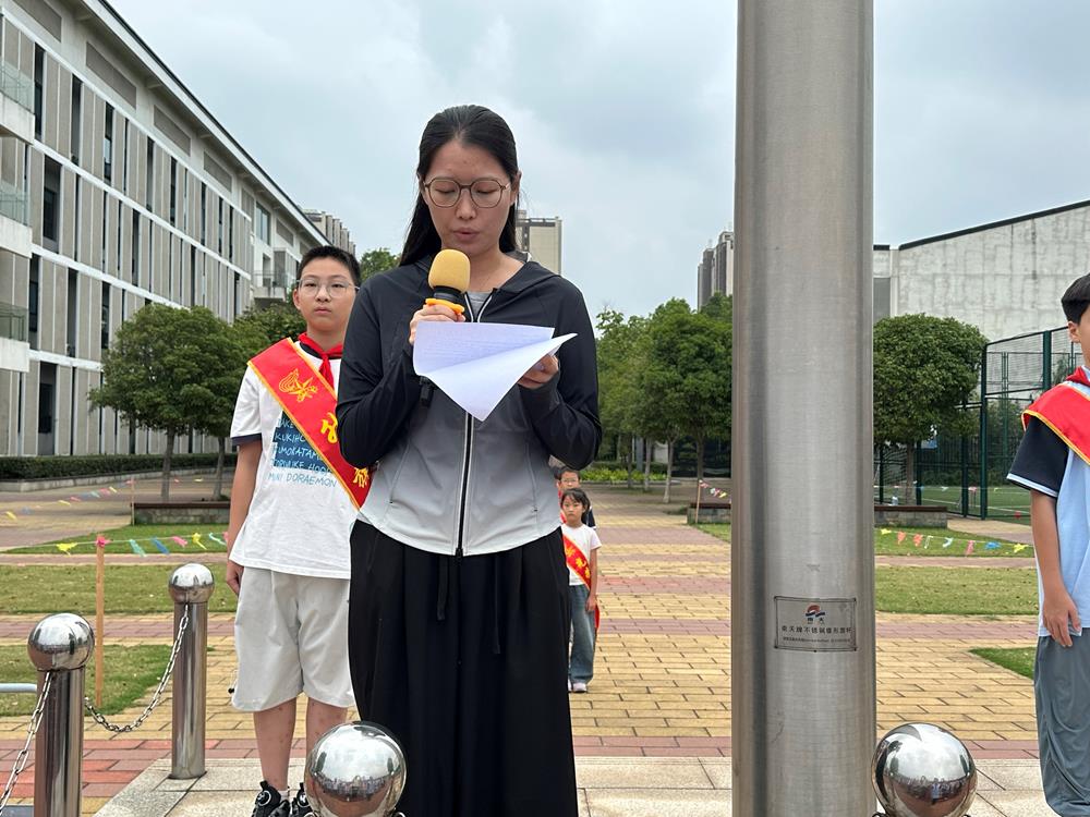 38c04207401b4d70ae68640ac439a83f.jpg 38c04207401b4d70ae68640ac439a83f.jpg