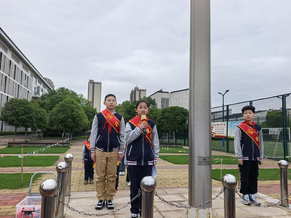 350b6c19f4214b298091571f3f59fca8.jpg 350b6c19f4214b298091571f3f59fca8.jpg