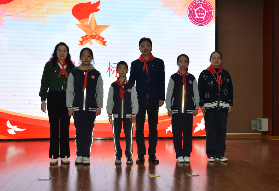 815f7520871a4d3293872c9b1261ac19.png 815f7520871a4d3293872c9b1261ac19.png